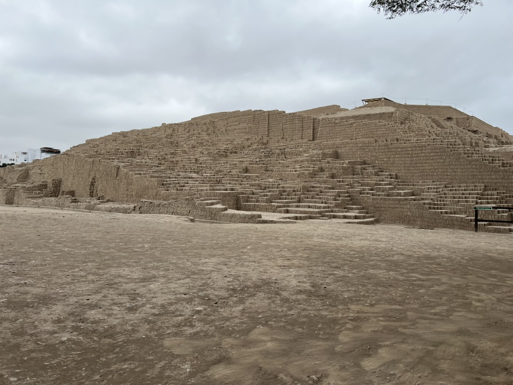 Huaca Pucllana view 2